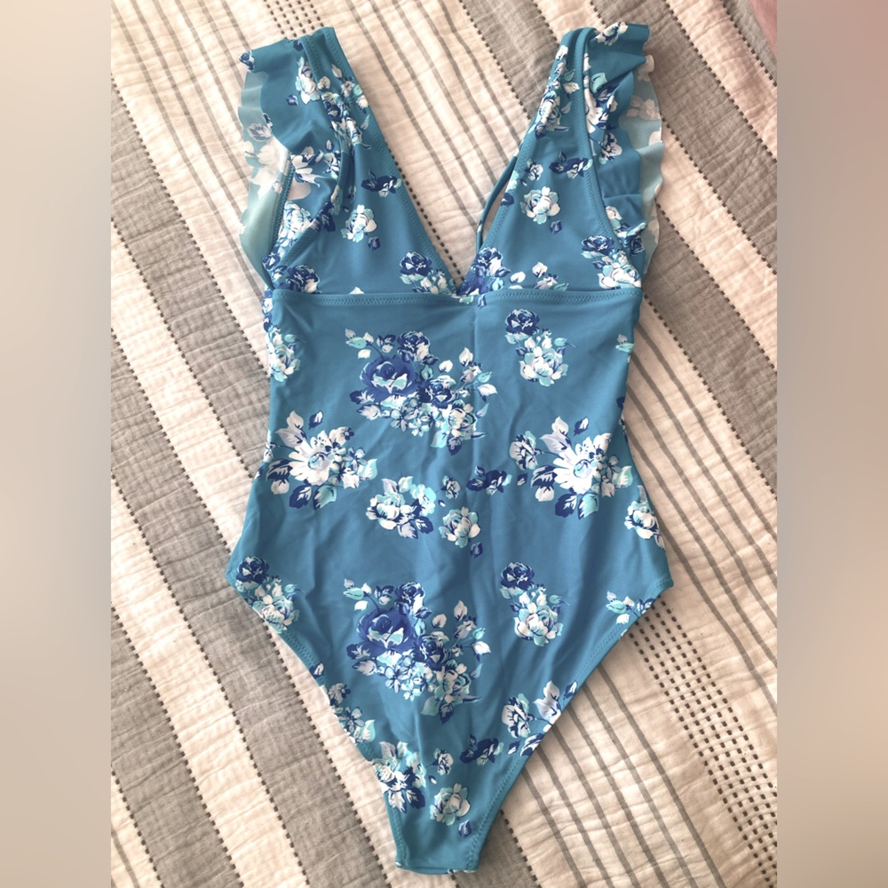 CUPSHE One Piece Swimsuit Size Small Floral Print Turquoise Ruffles - Picture 2 of 2